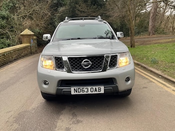 Used Nissan Navara 2013 for sale - 77684400: Photo