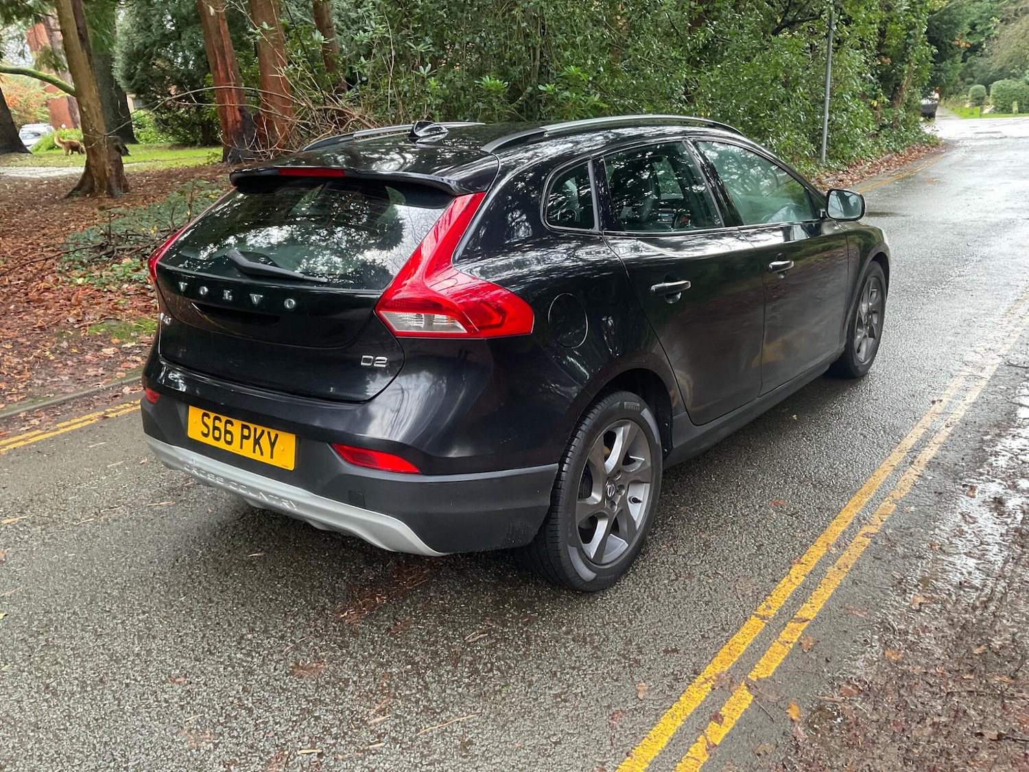 Used Volvo V40 Cross Country 2015 for sale - 76887212: Photo 4