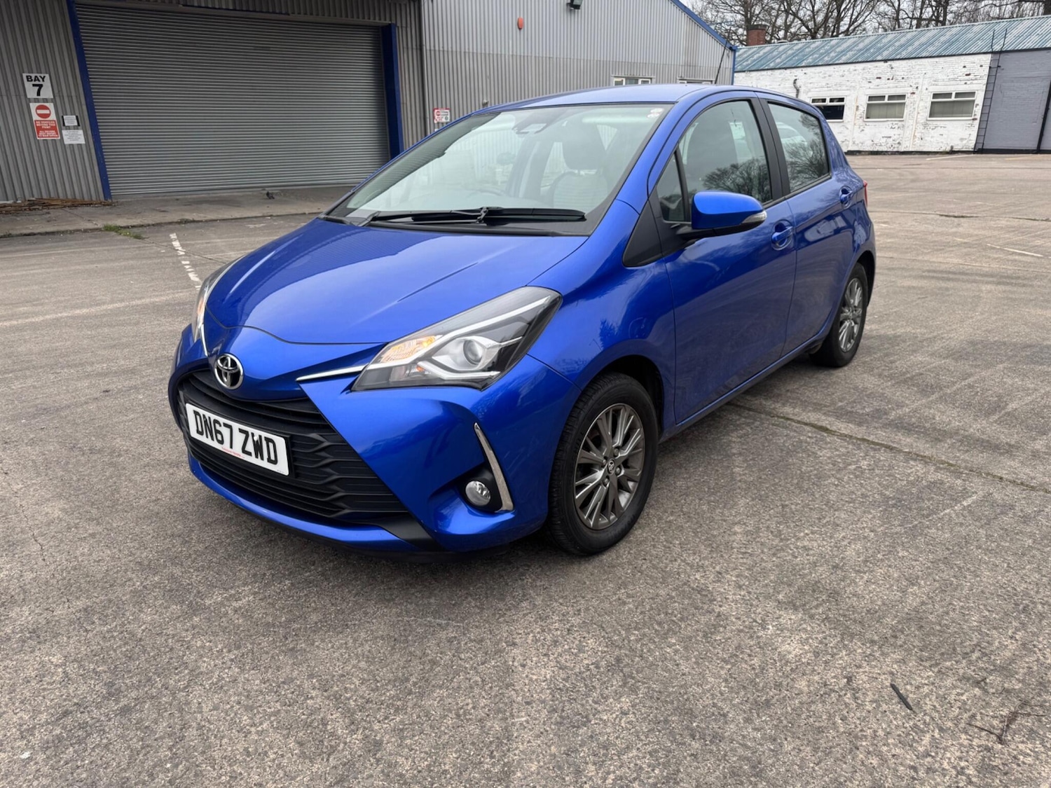 Used Toyota Yaris 2018 for sale - 77994138: Photo 2