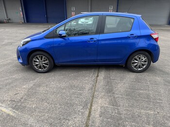 Used Toyota Yaris 2018 for sale - 77994138: Photo