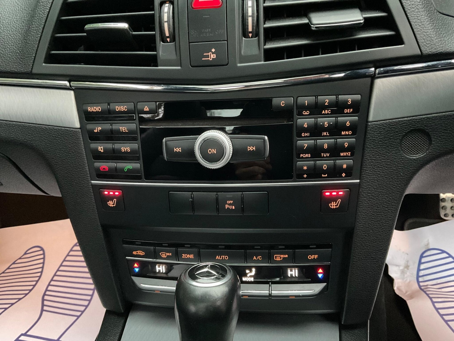 Used Mercedes-Benz E Class 2011 for sale - 77523966: Photo 31