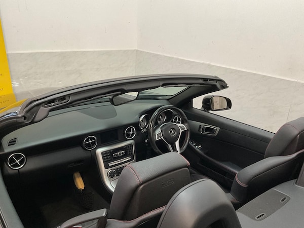 Used Mercedes-Benz SLK 2013 for sale - 69468896: Photo 32