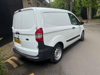 Used Ford Transit Courier 2019 for sale - 78823140: Photo