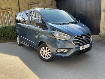 Used Ford Tourneo Custom 2018 for sale - 78741949: Photo