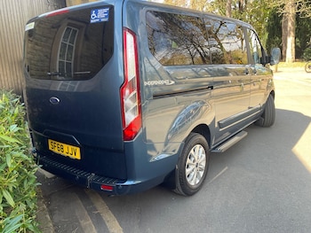Used Ford Tourneo Custom 2018 for sale - 78741949: Photo