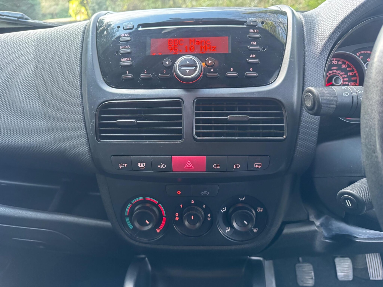 Used Fiat Doblo 2015 for sale - 77320464: Photo 40