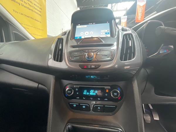 Used Ford Transit Connect 2017 for sale - 67929375: Photo 17