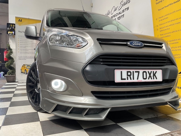Used Ford Transit Connect 2017 for sale - 67929375: Photo 32