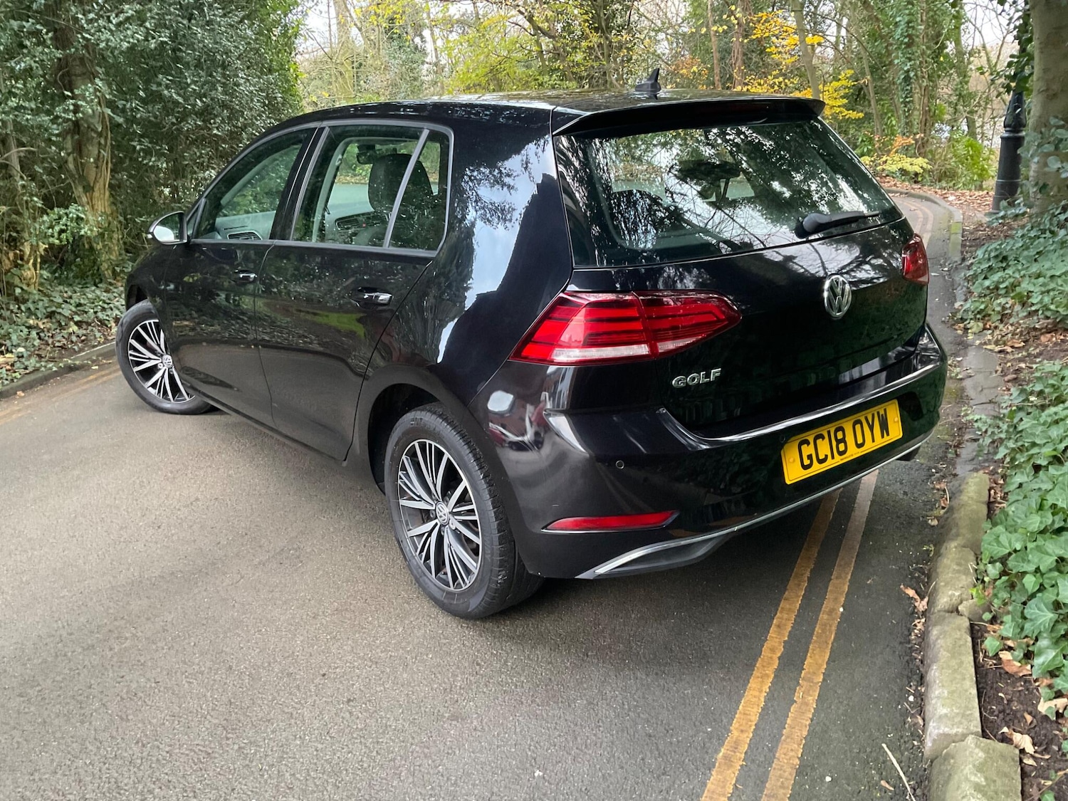 Used Volkswagen Golf 2018 for sale - 76667523: Photo 2