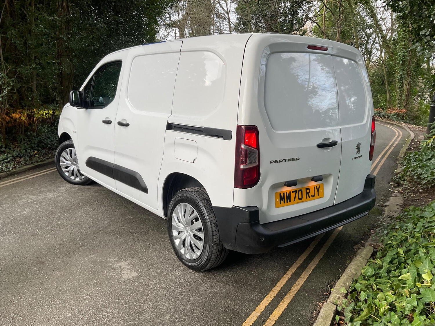 Used Peugeot Partner 2021 for sale - 77305147: Photo 2