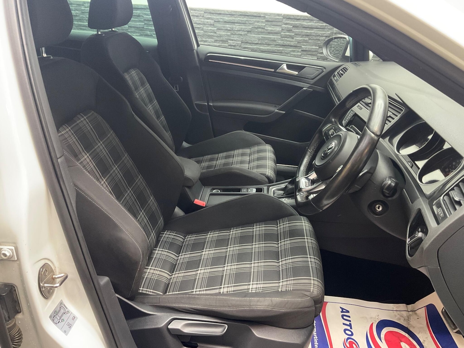 Used Volkswagen Golf 2014 for sale - 76166419: Photo 13