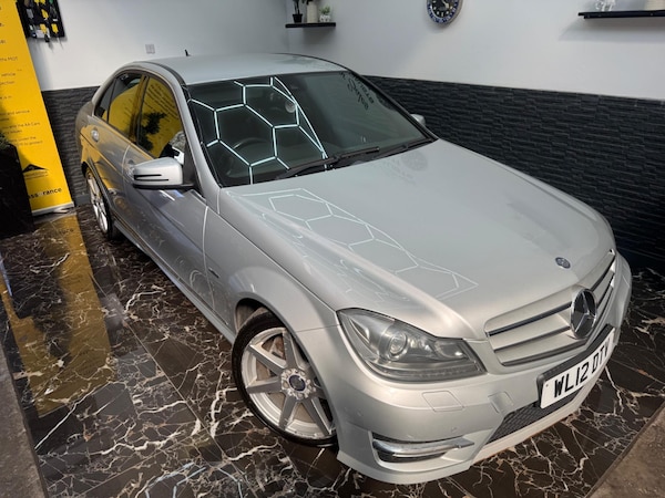 Used Mercedes-Benz C-Class 2012 for sale - 74255929: Photo 4
