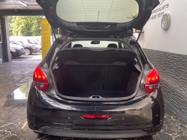 Used Peugeot 208 2019 for sale - 75624043: Photo 14