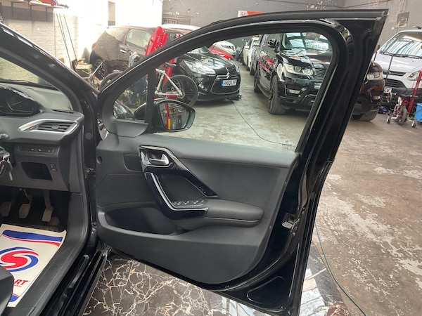 Used Peugeot 208 2019 for sale - 75624043: Photo 5