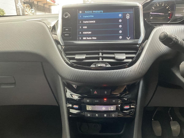Used Peugeot 208 2019 for sale - 75624043: Photo 9