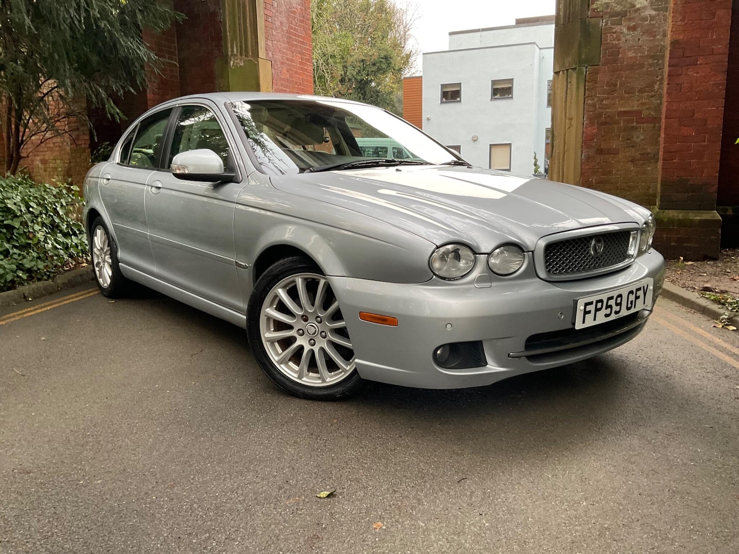 Used Jaguar X-Type 2009 for sale - 76667339: Photo 1