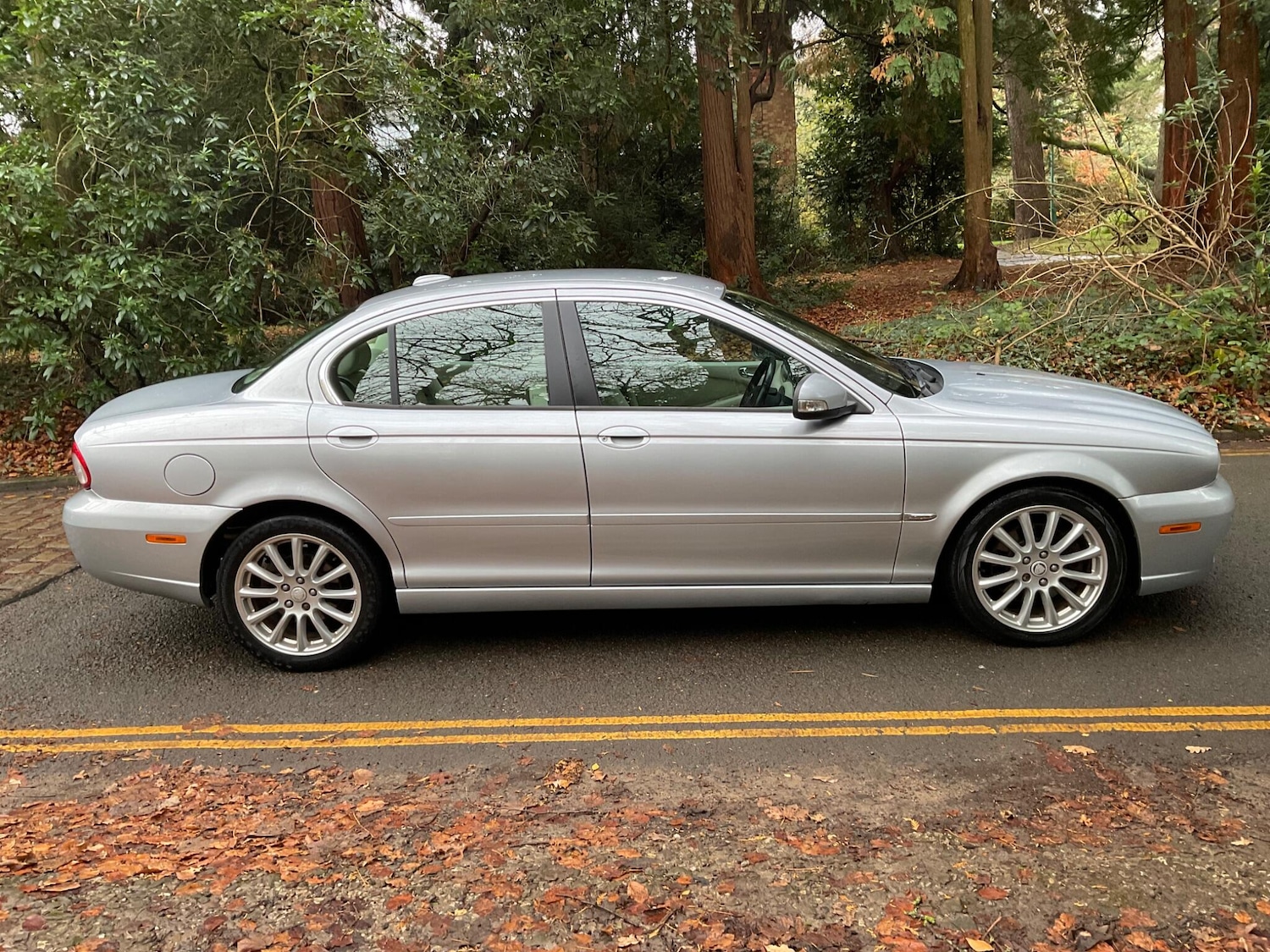 Used Jaguar X-Type 2009 for sale - 76667339: Photo 10