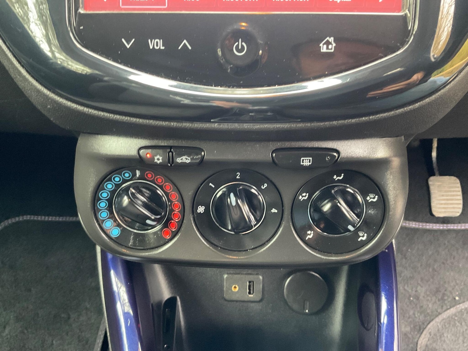 Used Vauxhall ADAM 2014 for sale - 78034710: Photo 23