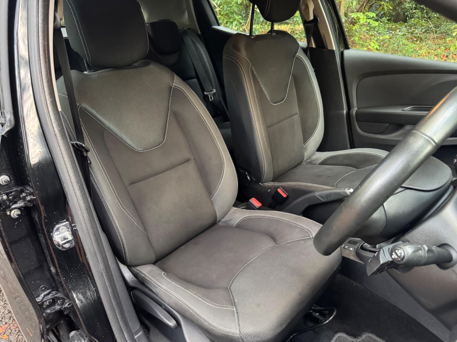 Used Renault Clio 2016 for sale - 76440833: Photo 11