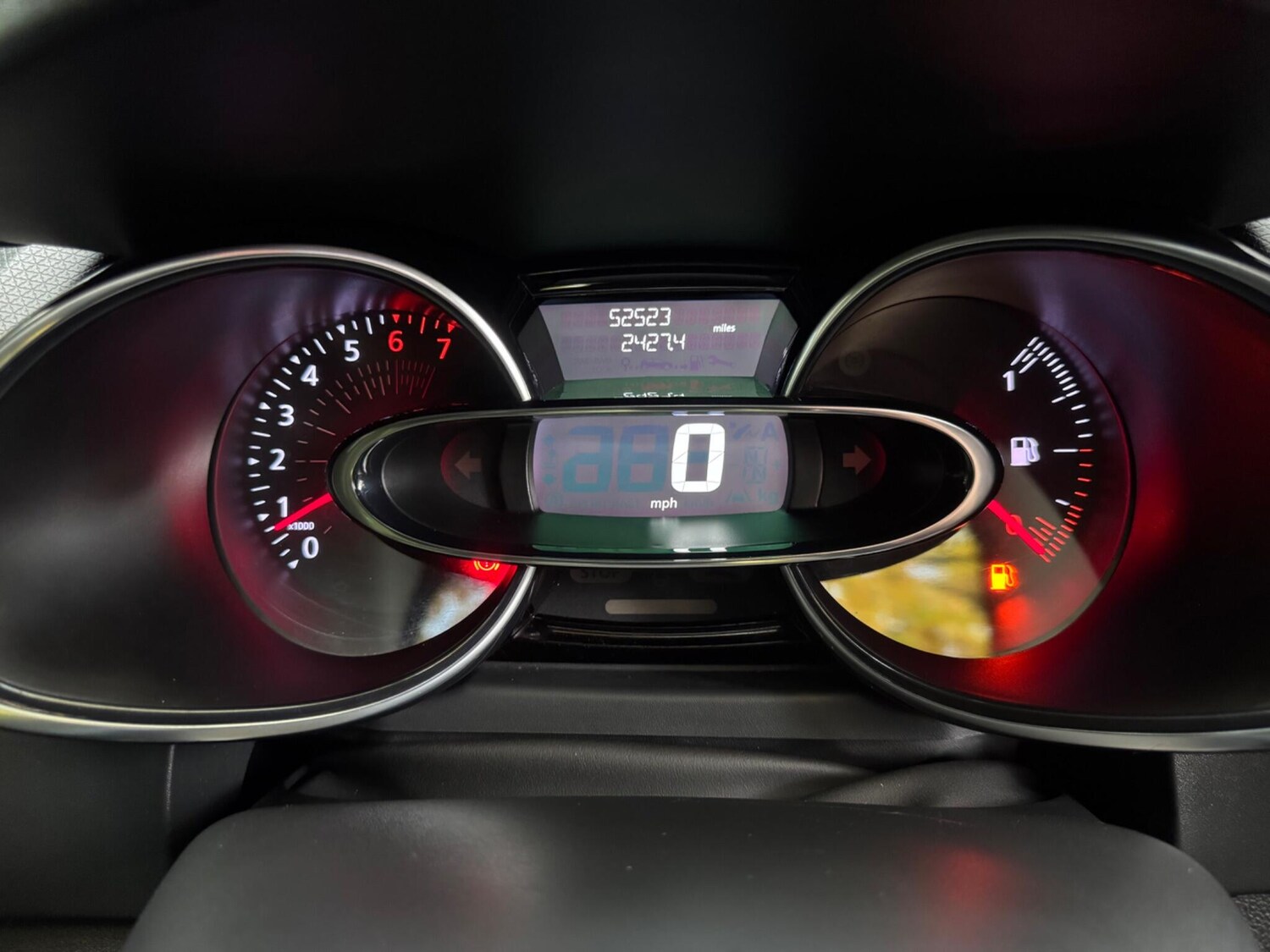 Used Renault Clio 2016 for sale - 76440833: Photo 21