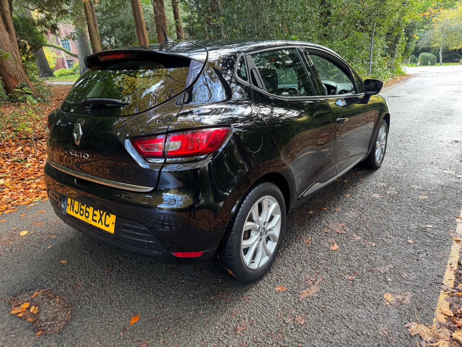 Used Renault Clio 2016 for sale - 76440833: Photo 7