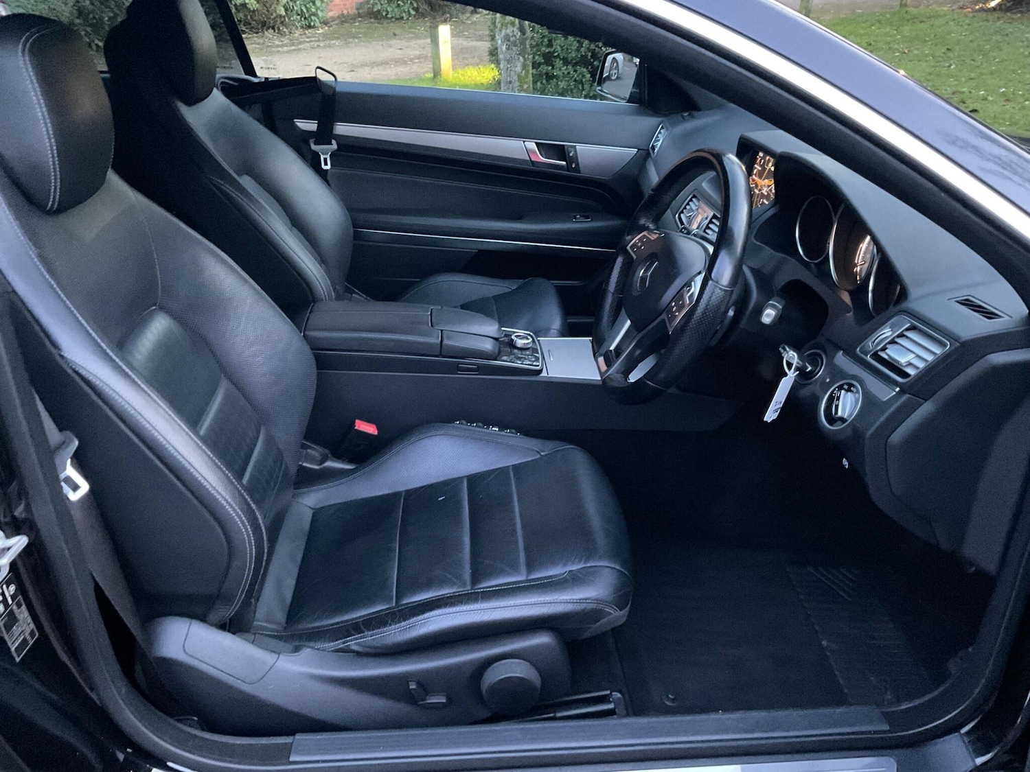 Used Mercedes-Benz E Class 2013 for sale - 76802209: Photo 11