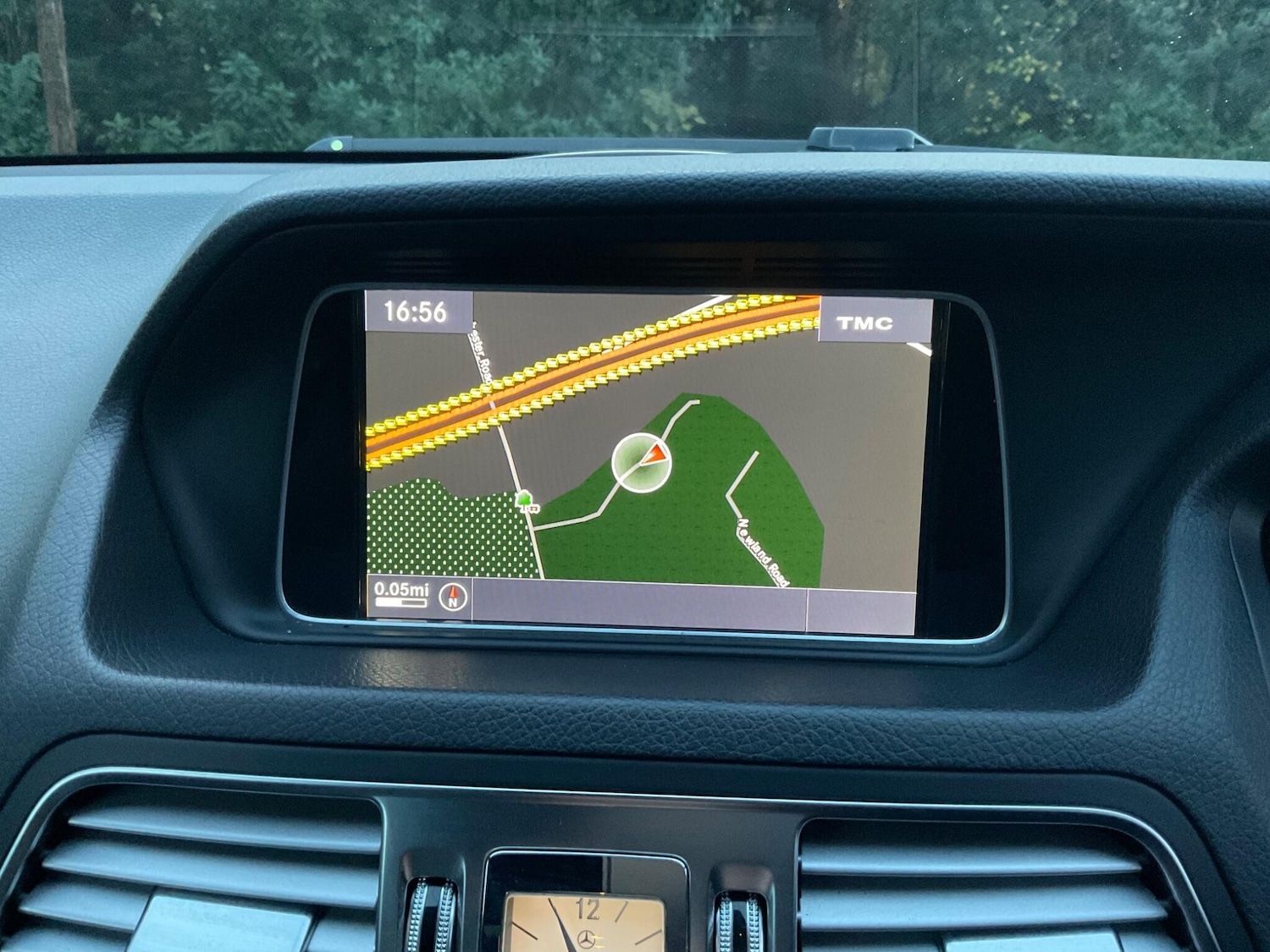 Used Mercedes-Benz E Class 2013 for sale - 76802209: Photo 22