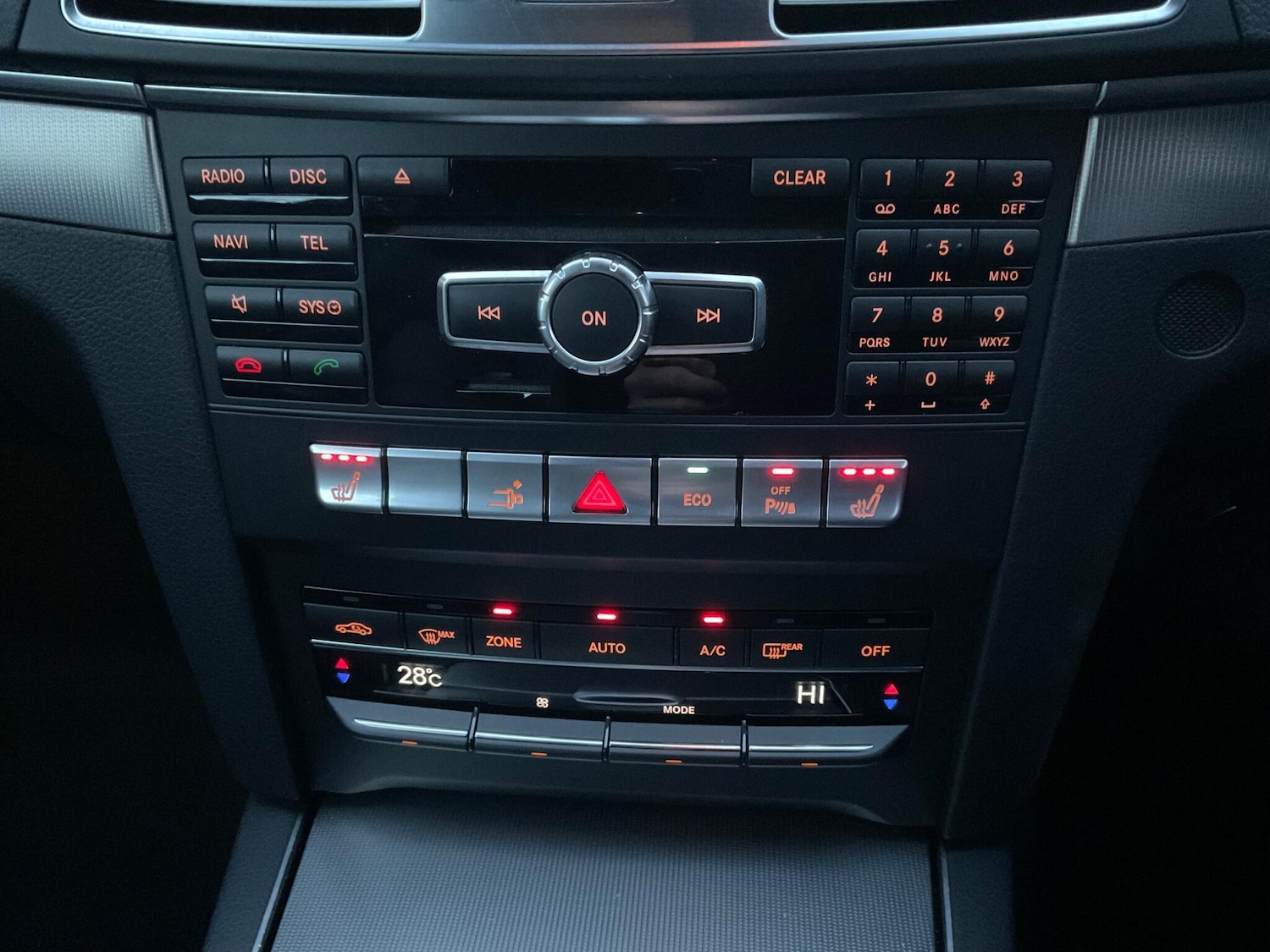 Used Mercedes-Benz E Class 2013 for sale - 76802209: Photo 23