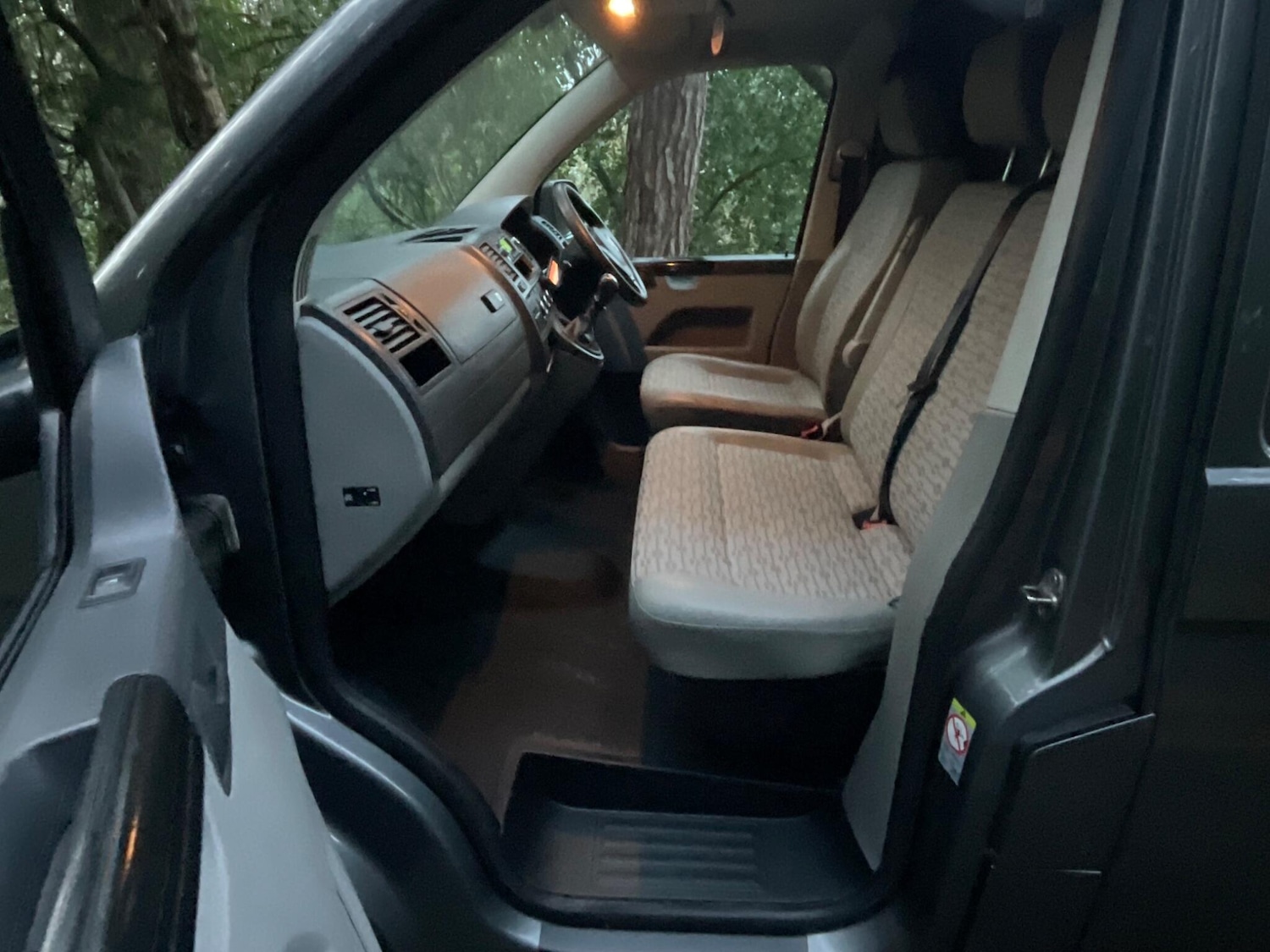 Used Volkswagen Transporter 2013 for sale - 76899565: Photo 21