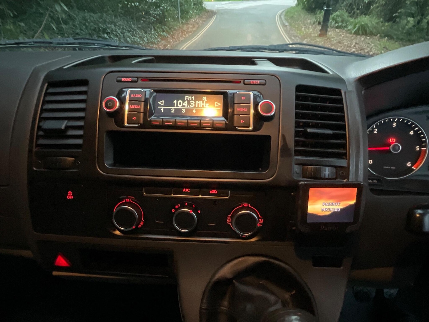 Used Volkswagen Transporter 2013 for sale - 76899565: Photo 25