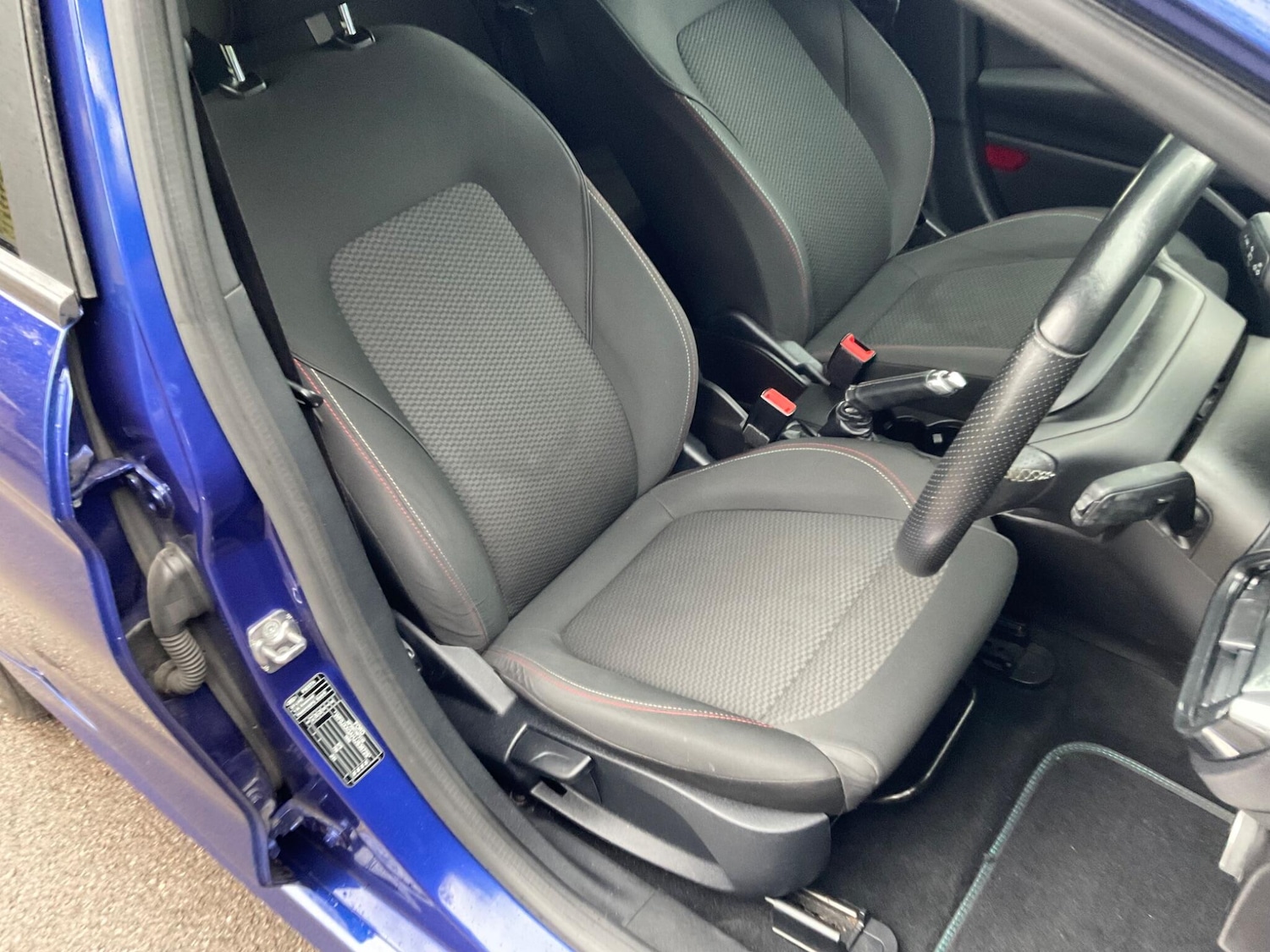 Used Ford Fiesta 2018 for sale - 77695820: Photo 12