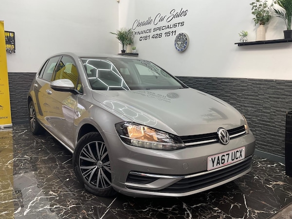 Used Volkswagen Golf 2018 for sale - 75645897: Photo 1