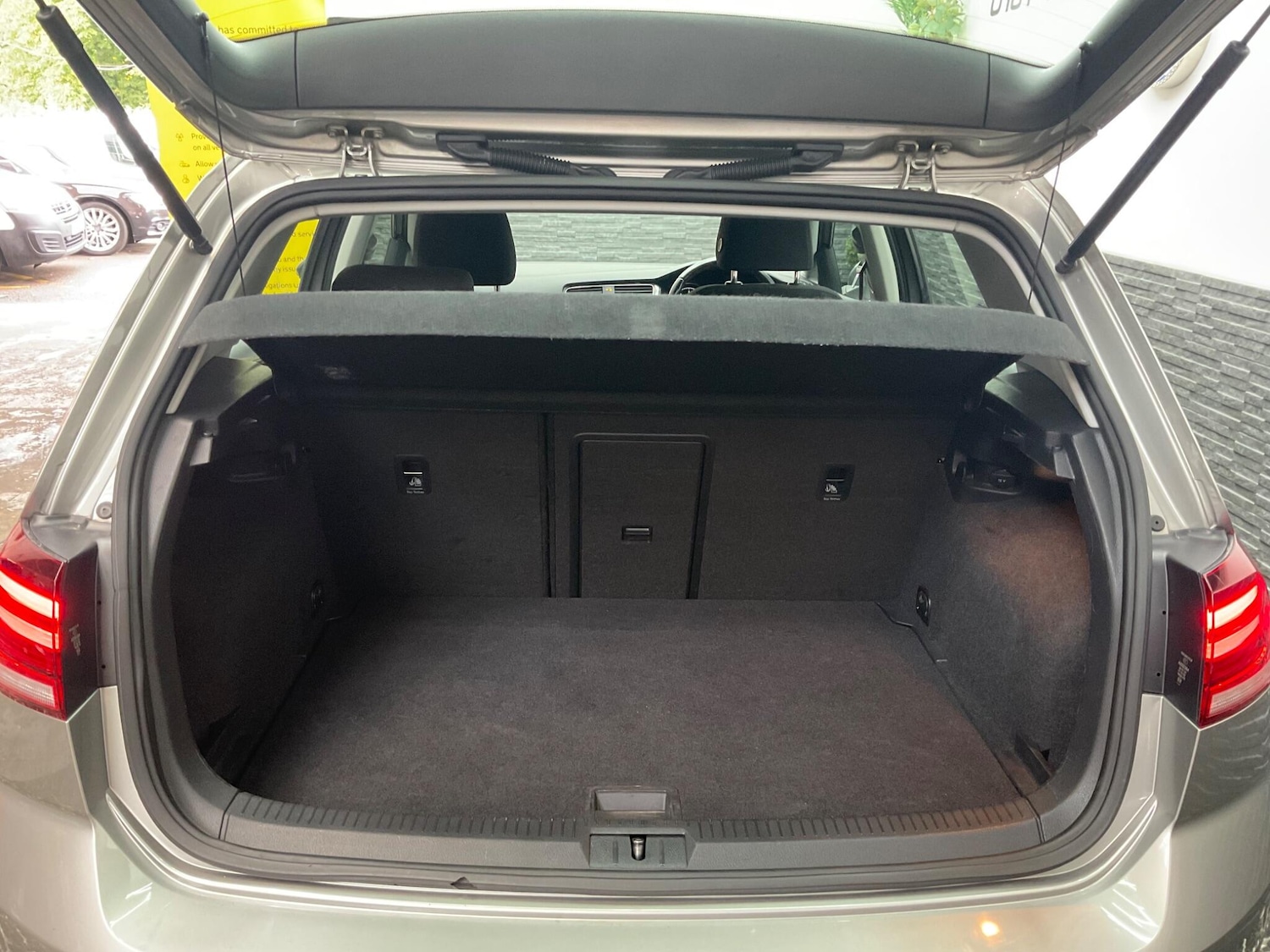 Used Volkswagen Golf 2018 for sale - 75645897: Photo 20