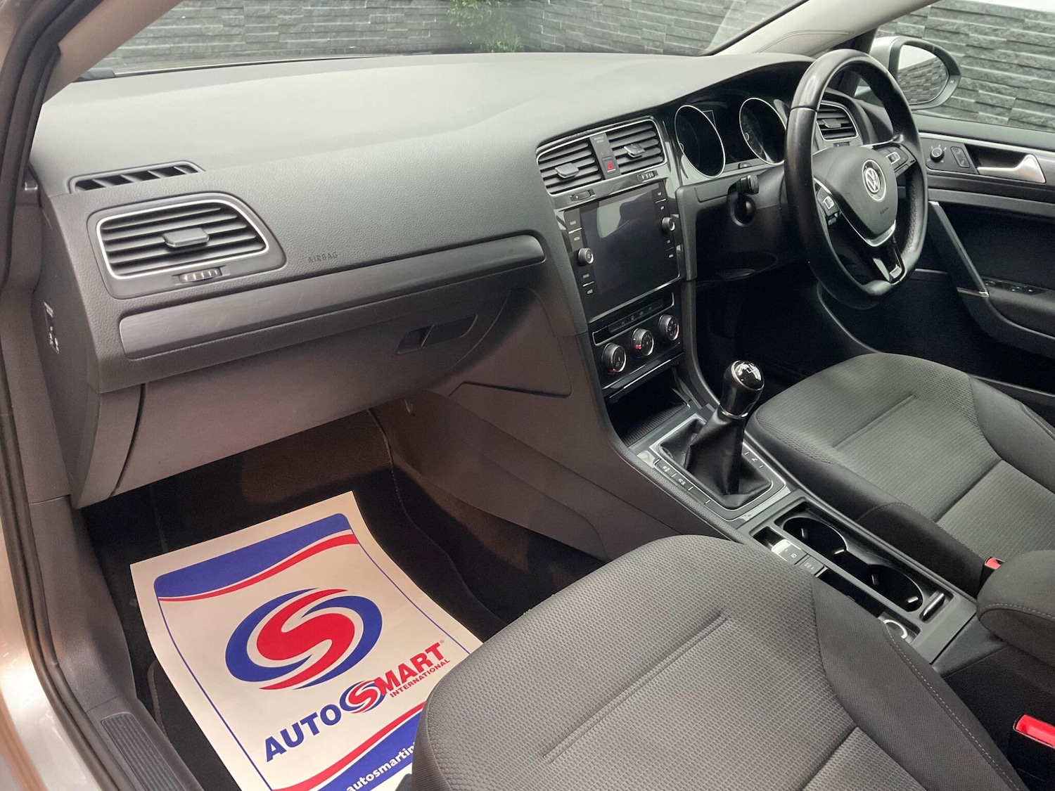 Used Volkswagen Golf 2018 for sale - 75645897: Photo 24