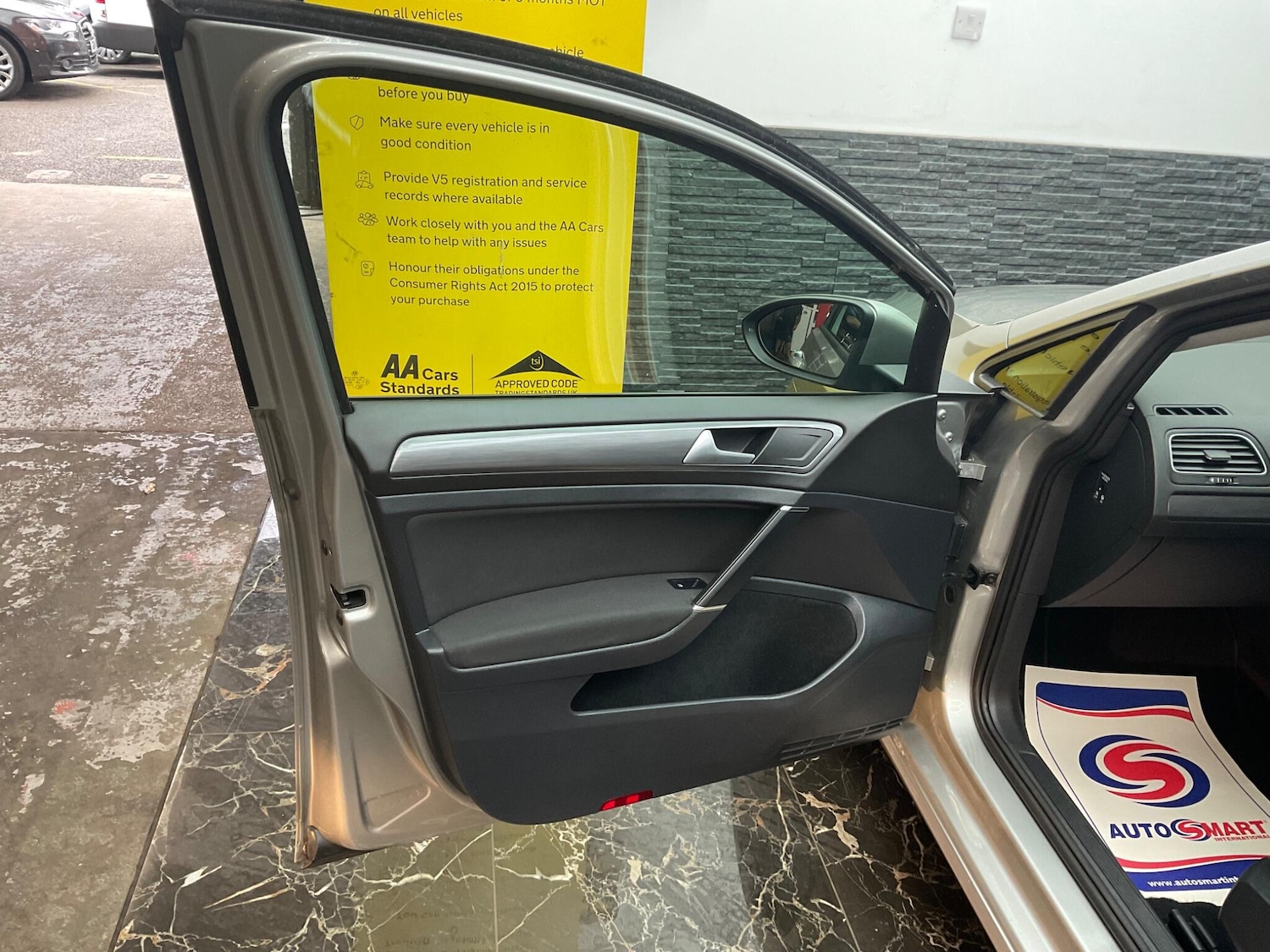 Used Volkswagen Golf 2018 for sale - 75645897: Photo 25