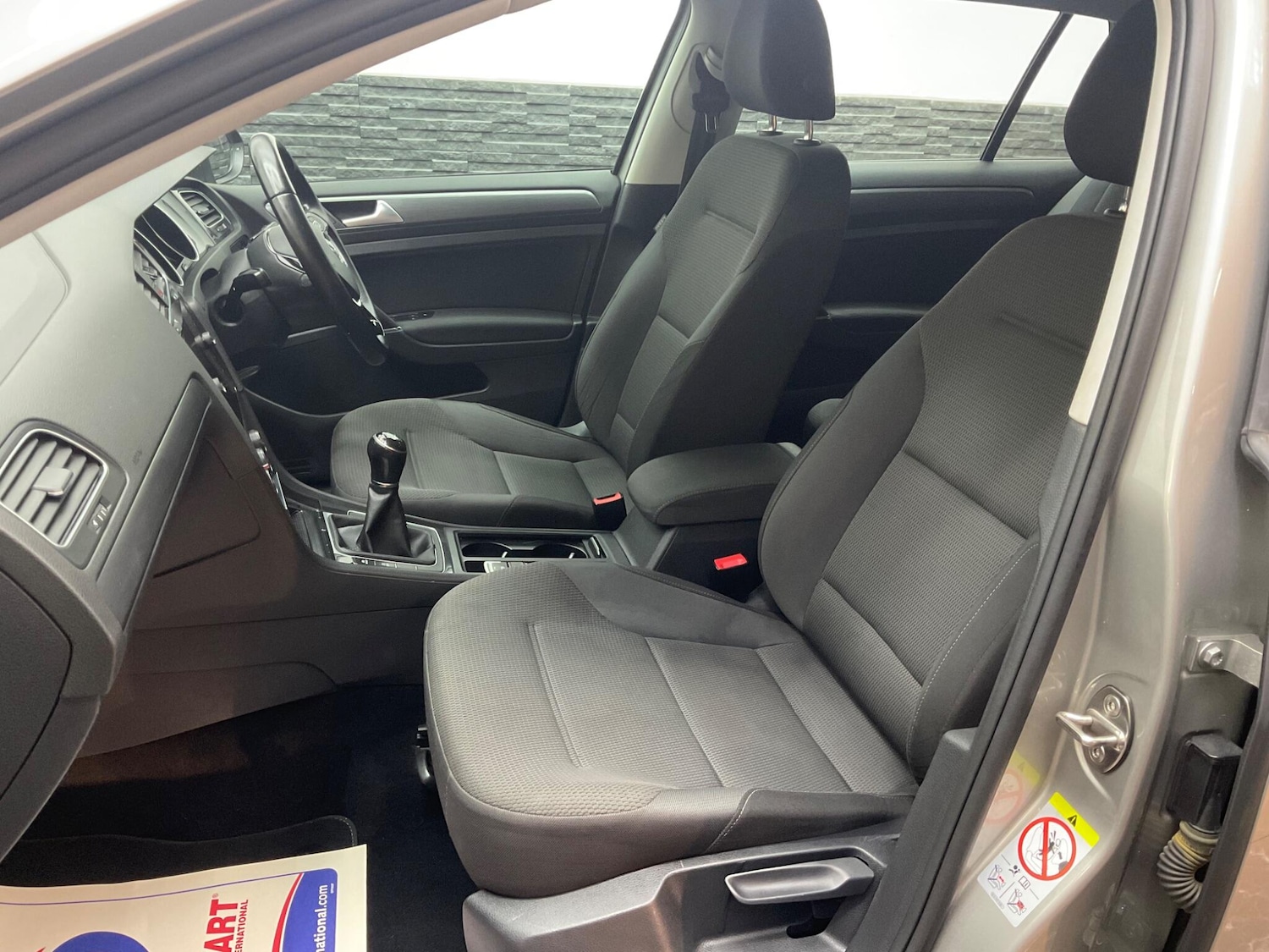 Used Volkswagen Golf 2018 for sale - 75645897: Photo 27