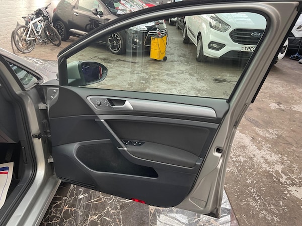 Used Volkswagen Golf 2018 for sale - 75645897: Photo 6