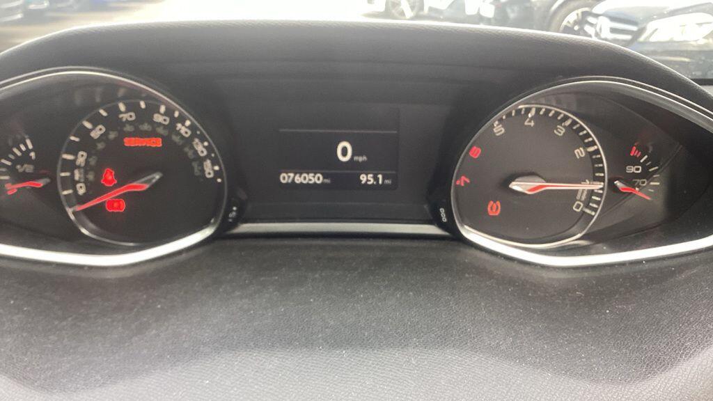 Used Peugeot 308 2017 for sale - 76336319: Photo 10