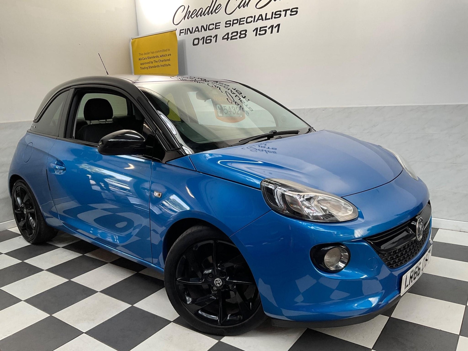 Used Vauxhall ADAM 2016 for sale - 76990263: Photo 2