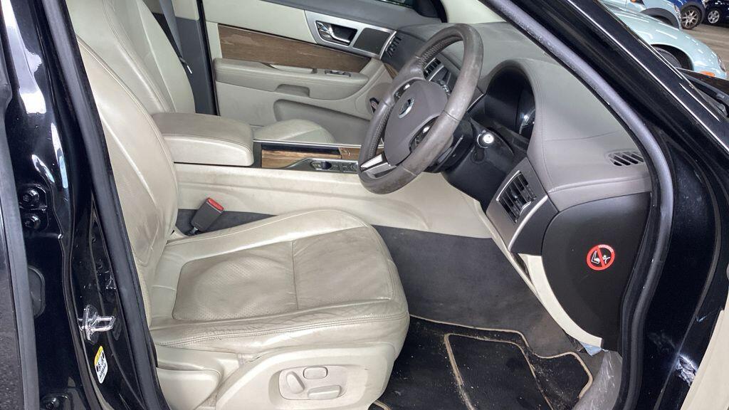 Used Jaguar XF 2009 for sale - 77783644: Photo 9