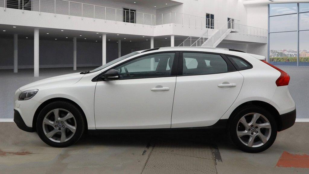 Used Volvo V40 Cross Country for sale - 77658209: Photo 12