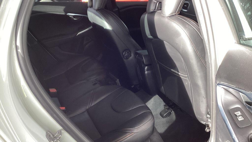 Used Volvo V40 Cross Country for sale - 77658209: Photo 14