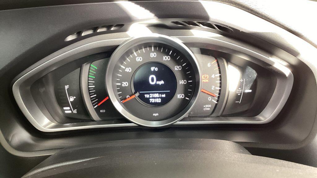 Used Volvo V40 Cross Country for sale - 77658209: Photo 16