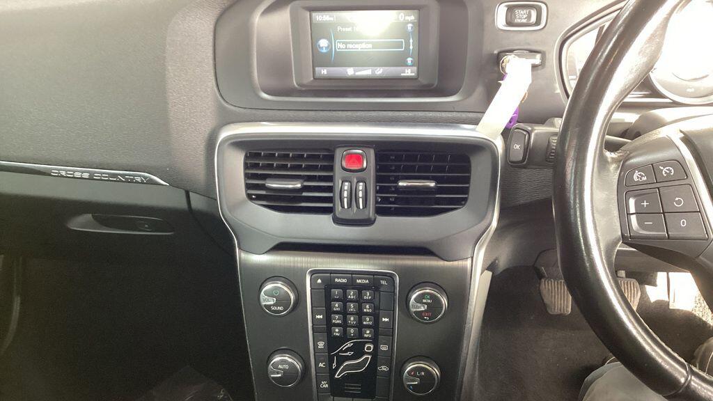 Used Volvo V40 Cross Country for sale - 77658209: Photo 17