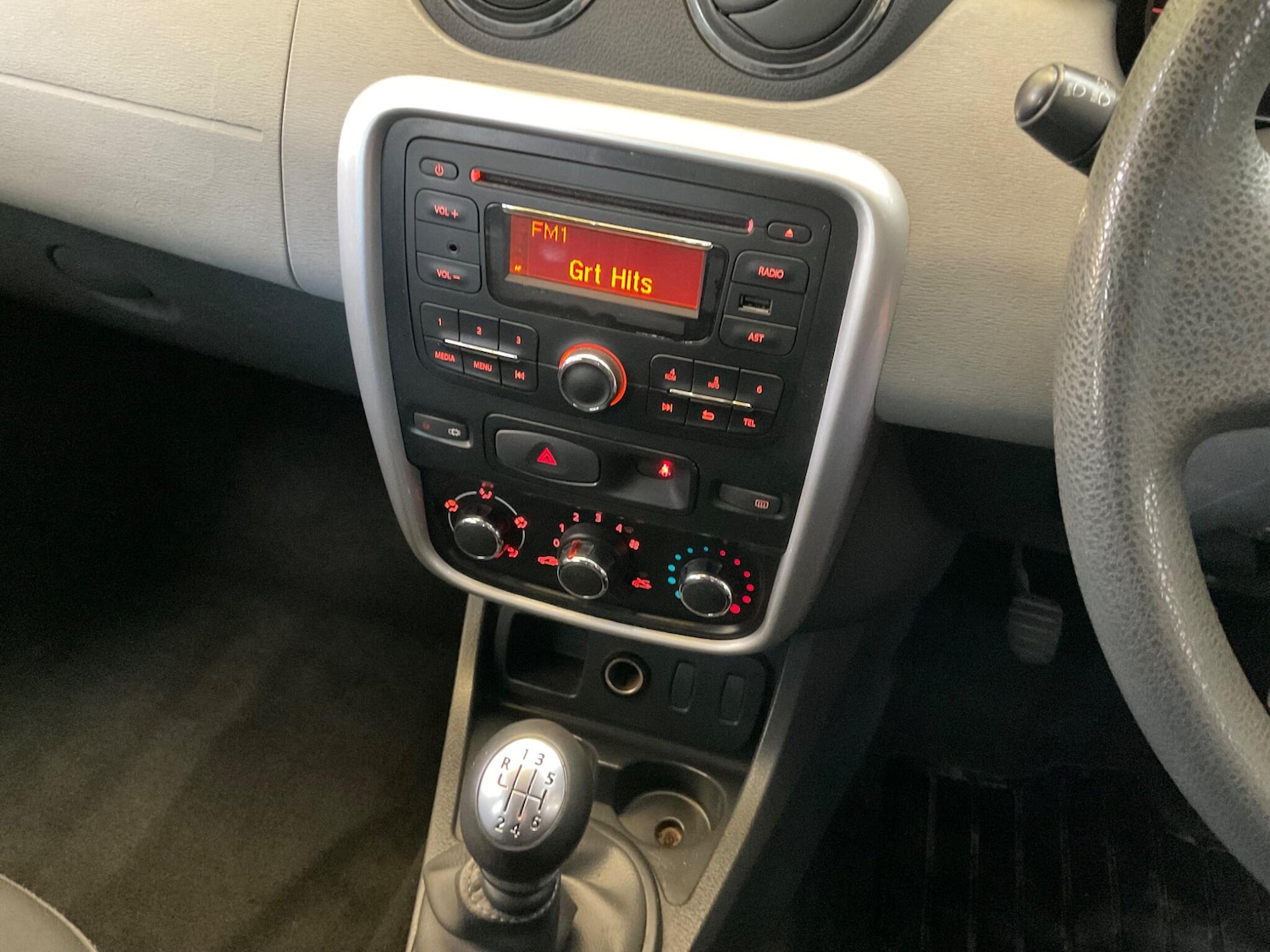 Used Dacia Duster 2014 for sale - 76389012: Photo 23