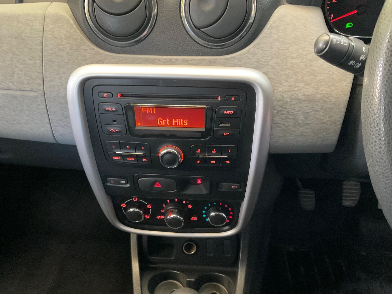 Used Dacia Duster 2014 for sale - 76389012: Photo 24