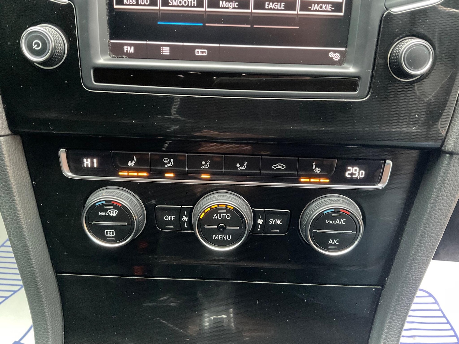 Used Volkswagen Golf 2017 for sale - 77066640: Photo 28