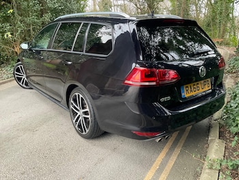 Used Volkswagen Golf 2017 for sale - 77066640: Photo