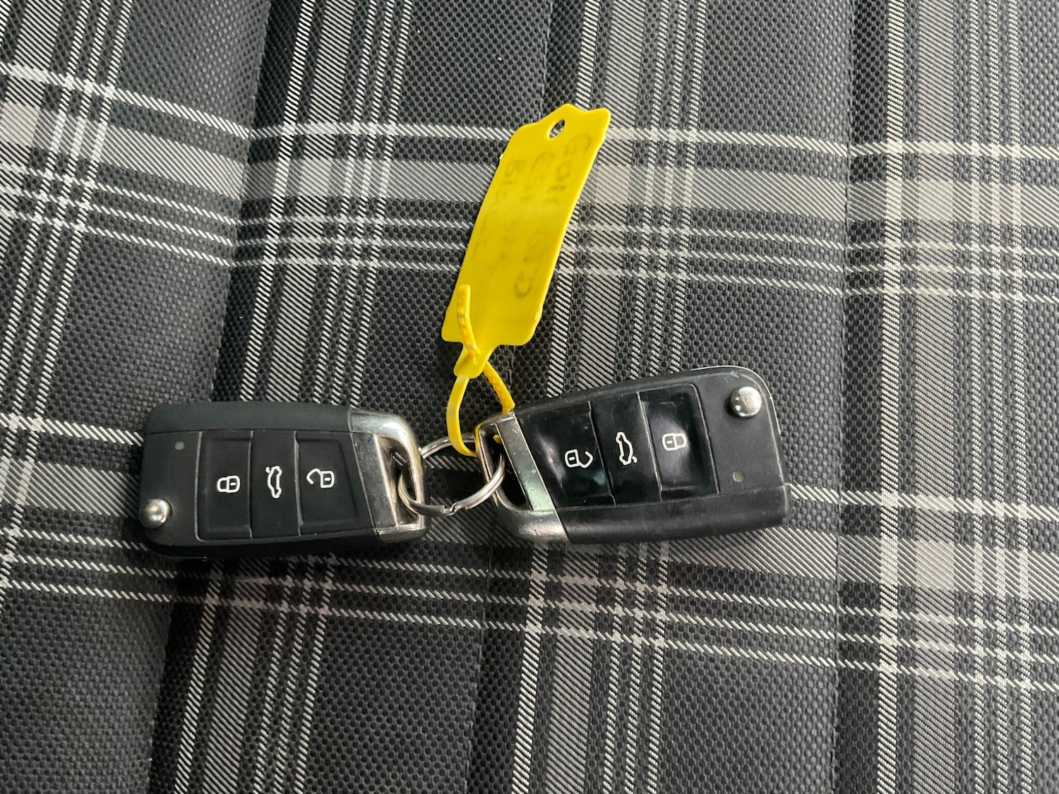 Used Volkswagen Golf 2017 for sale - 77066640: Photo 38