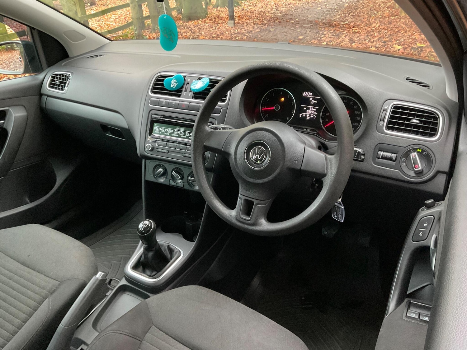 Used Volkswagen Polo 2014 for sale - 76522389: Photo 13